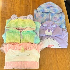 4 Fleece Onesie Pajamas Footless With Hoods. Size Toddler 4/5.